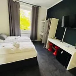 Hotel Bff Airport Messe Schlaf - Duesseldorf