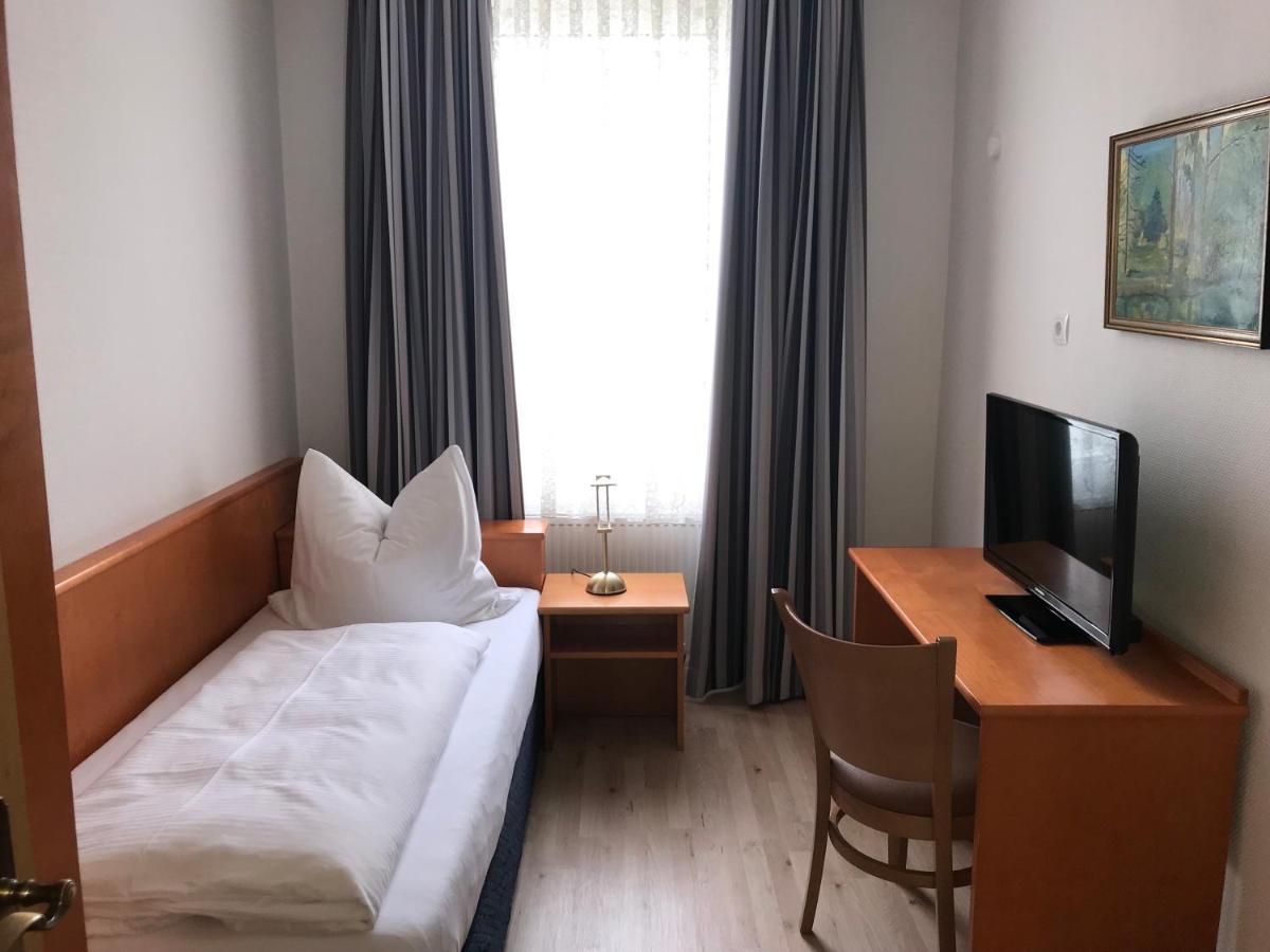Bff Airport Messe Schlaf - Bed & Breakfast Düsseldorf