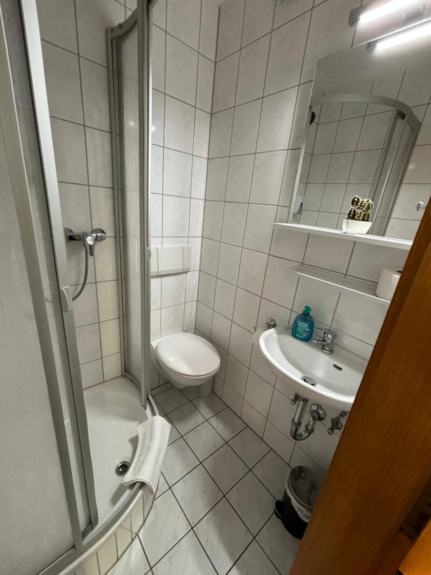 Bff Airport Messe Schlaf - Bed & Breakfast 2*