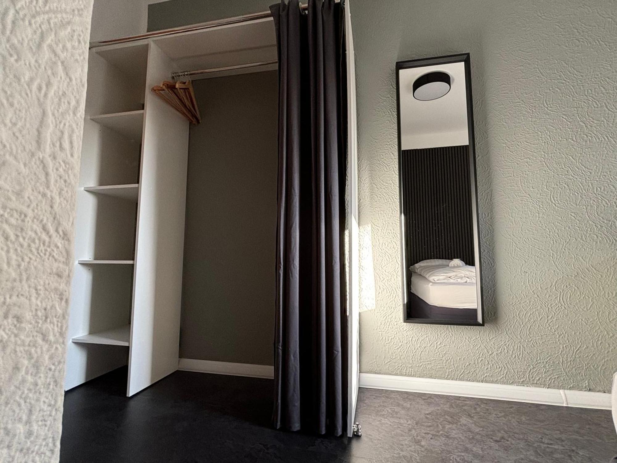 Bff Airport Messe Schlaf - Bed & Breakfast