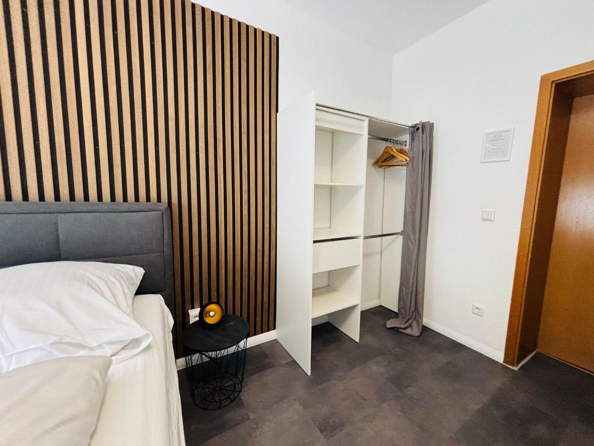 Bed & Breakfast Bff Airport Messe Schlaf - 2*